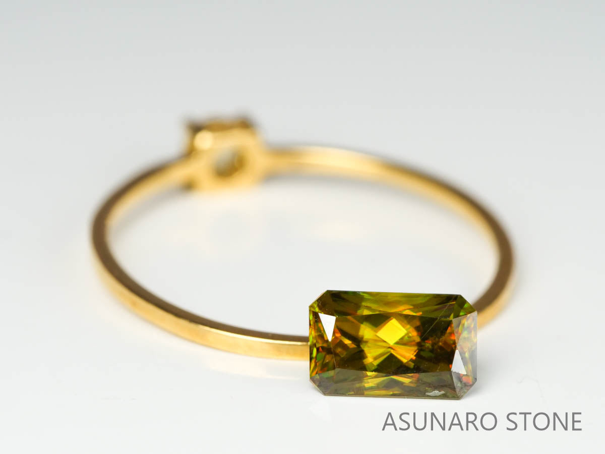 カラーチェンジスフェーン エメラルドカット パキスタン産 0.92ct 【221216-1311】 – ASUNARO STONE