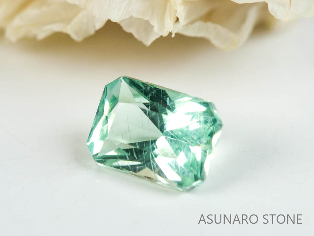 コーネルピン　クッションカット　タンザニア産   0.46ct【230116-1314】