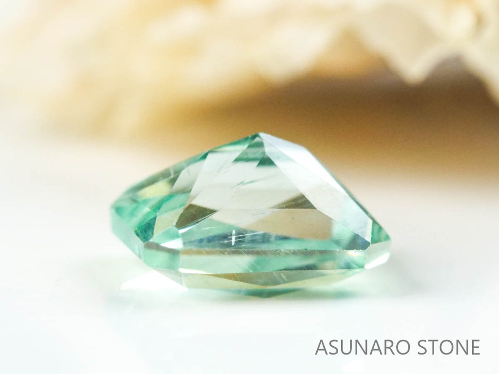コーネルピン　クッションカット　タンザニア産   0.46ct【230116-1314】