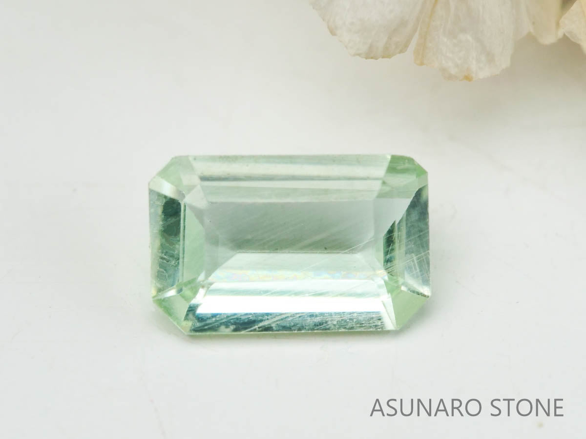 コーネルピン　エメラルドカット　タンザニア産   0.25ct【230116-1316】