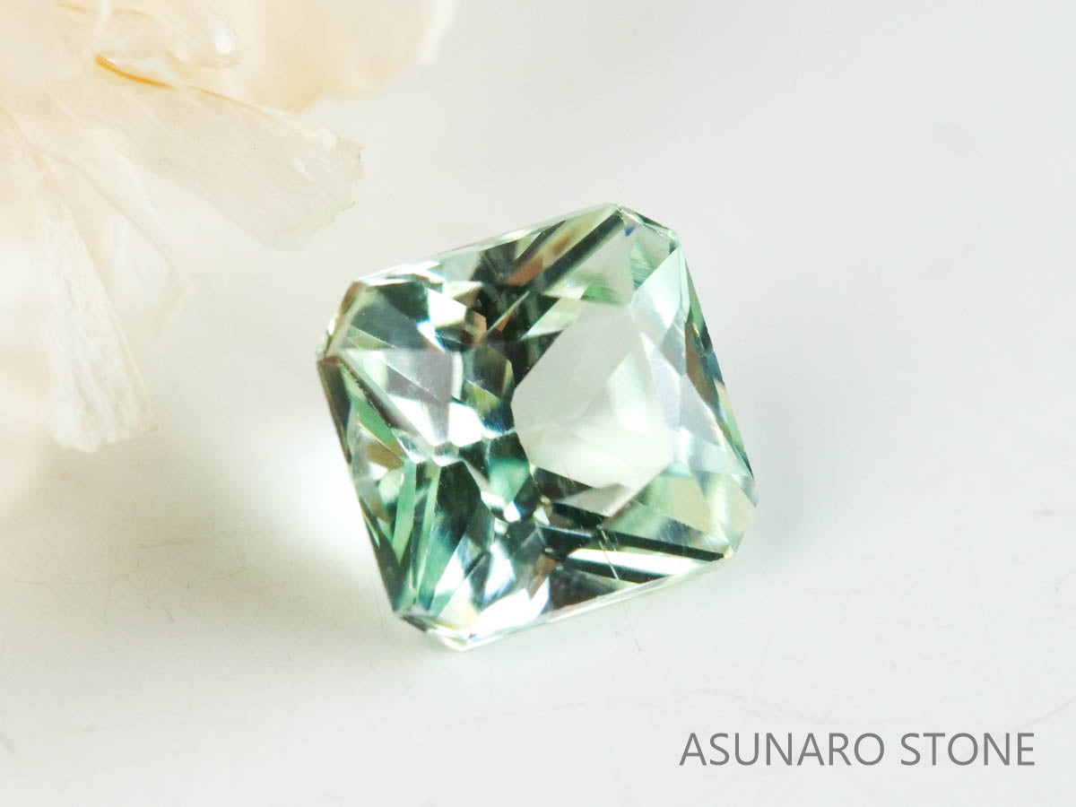 コーネルピン　アッシャーカット　タンザニア産   0.34ct【230116-1320】