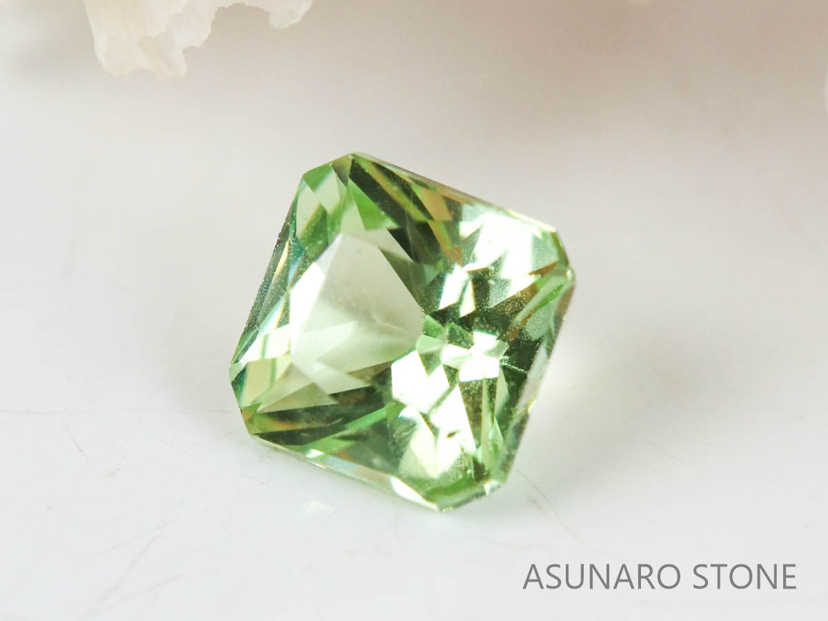 コーネルピン　アッシャーカット　タンザニア産   0.37ct【230116-1321】