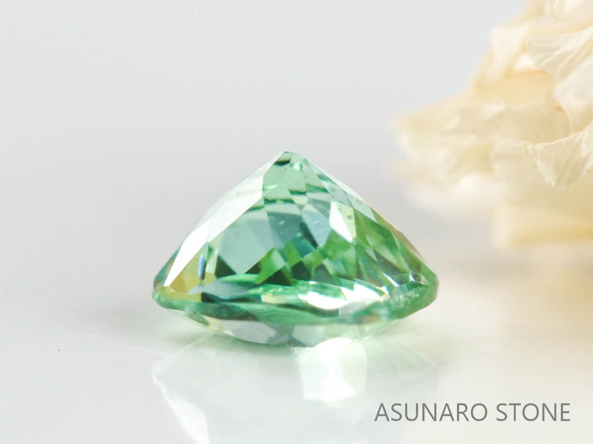 コーネルピン　クッションカット　タンザニア産   0.39ct【230116-1323】