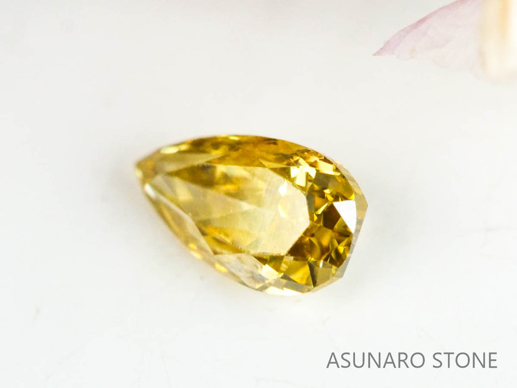 イエローブラウンダイヤモンド 　ペアシェイプ　0.11ct【230125-1335】