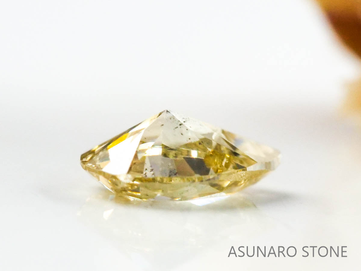 シャンパンカラーダイヤモンド 　ペアシェイプ　0.12ct【230125-1336】