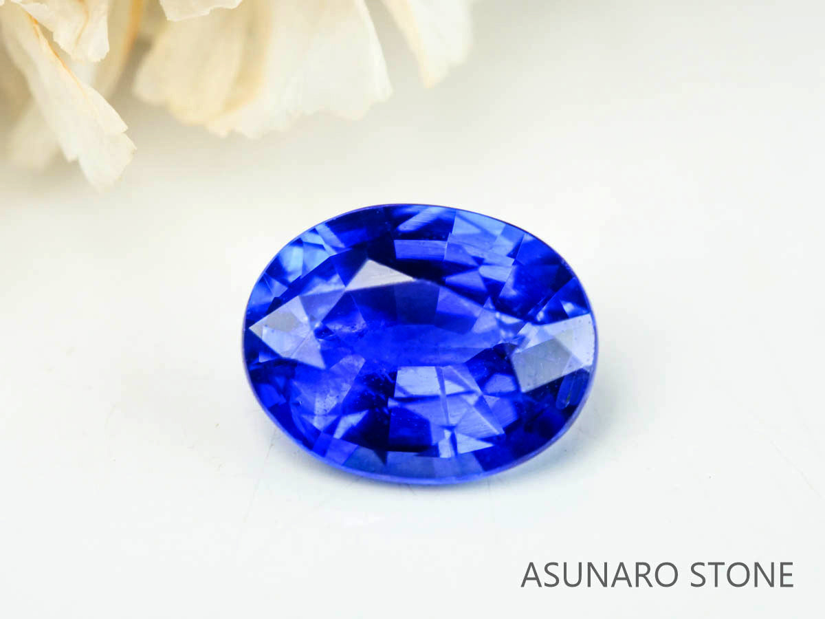 コーンフラワーブルーサファイア 　オーバルカット スリランカ産　0.55ct　AIGS鑑別書付【230120-1362】