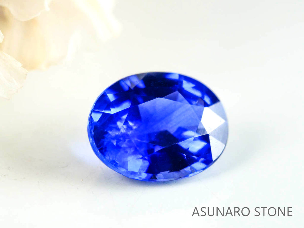 コーンフラワーブルーサファイア 　オーバルカット スリランカ産　0.55ct　AIGS鑑別書付【230120-1362】