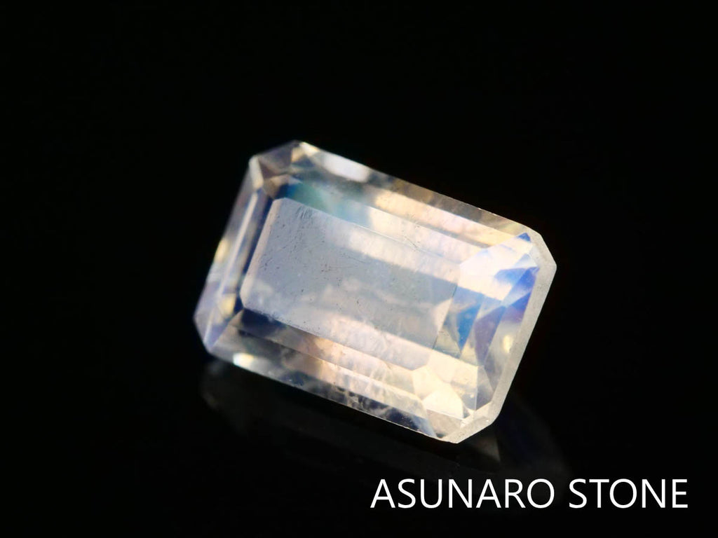 アンデシンラブラドライト  エメラルドカット　インド産　　0.56ct【230125-1352】