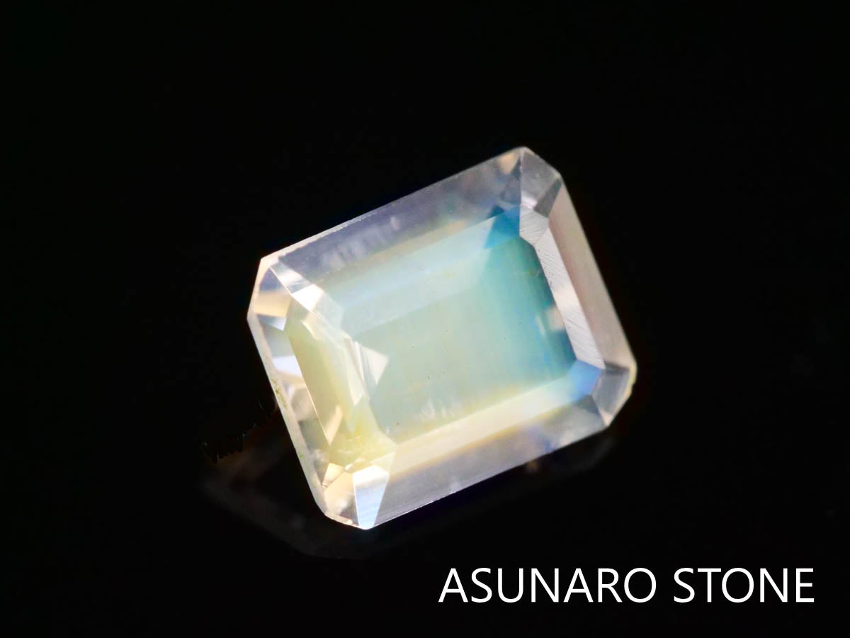 アンデシンラブラドライト  エメラルドカット　インド産　　0.30ct【230125-1356】