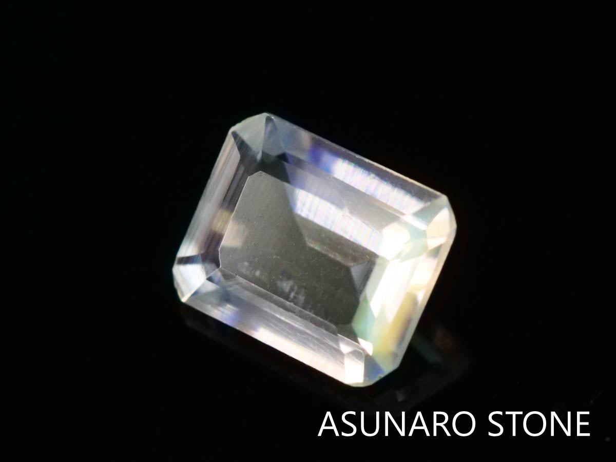 アンデシンラブラドライト  エメラルドカット　インド産　　0.30ct【230125-1356】