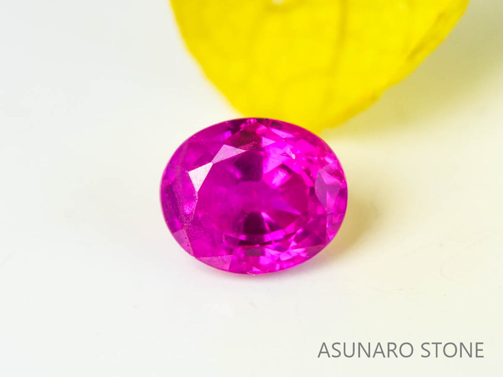 ピジョンブラッドルビー　オーバルカット　 タイ産　0.30ct　鑑別書付き  【230203-1365】