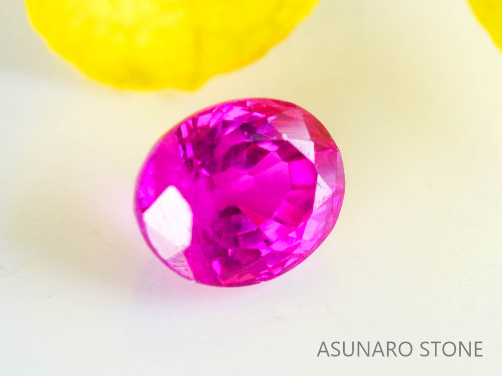 ピジョンブラッドルビー　オーバルカット　 タイ産　0.30ct　鑑別書付き  【230203-1365】