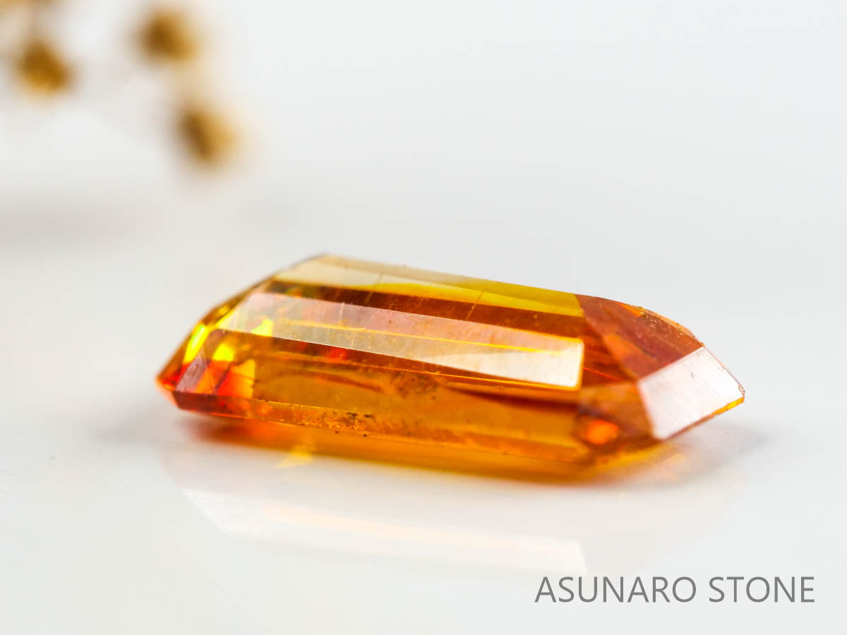 スファレライト　エメラルドカット　スペイン産 　0.98ct【230210-1450】