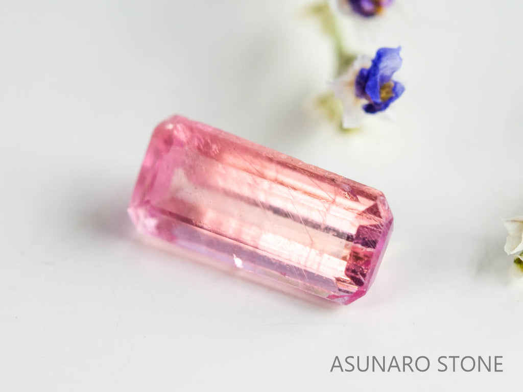 ペツォッタイト　エメラルドカット　マダガスカル産 　0.35ct【230210-1453】