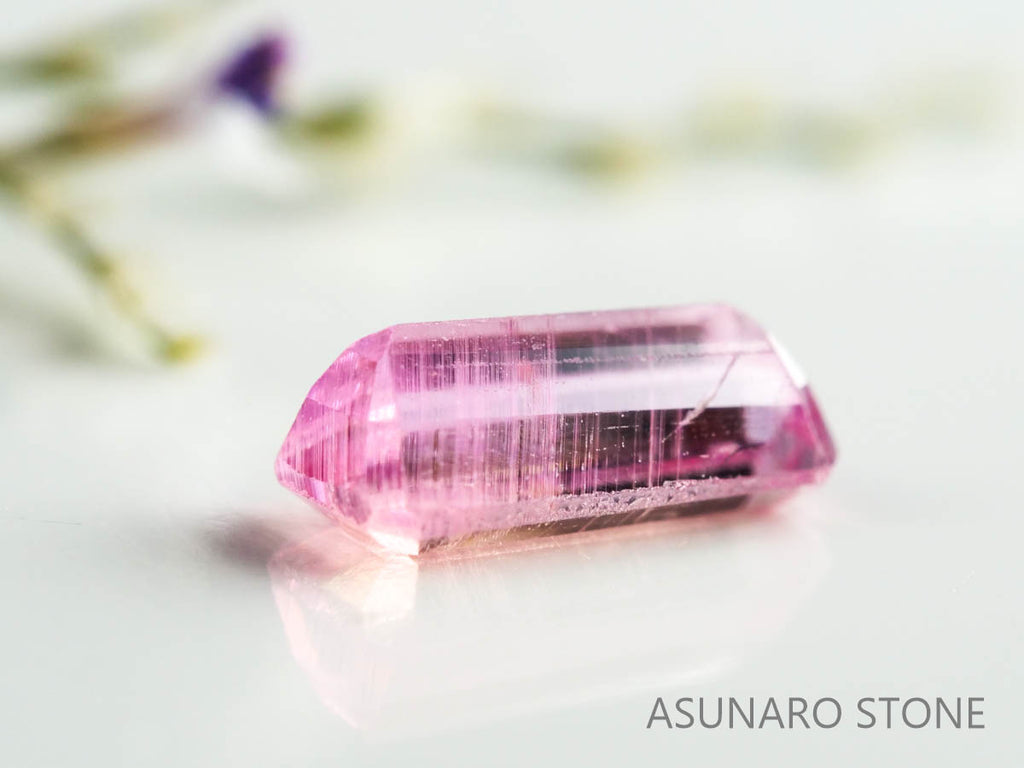 ペツォッタイト　エメラルドカット　マダガスカル産 　0.35ct【230210-1453】