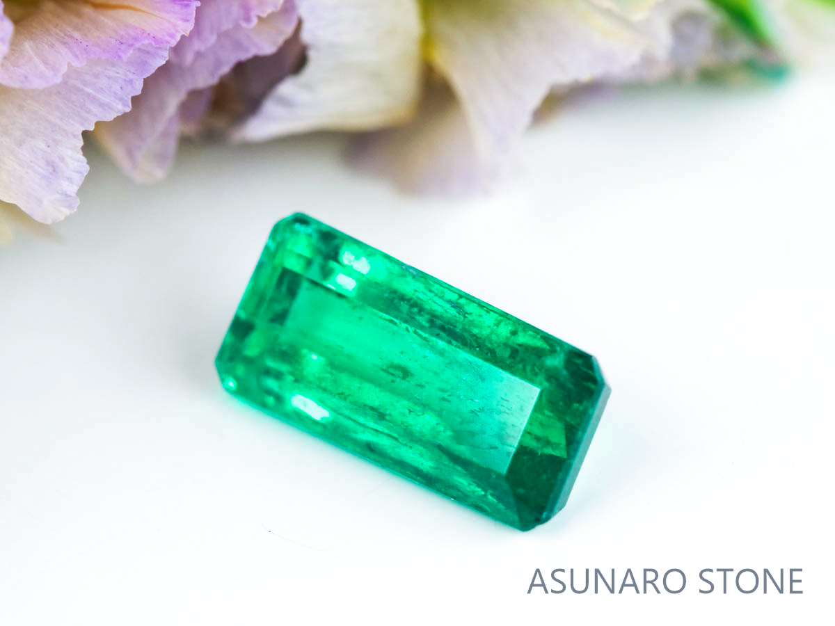 エメラルド　コロンビア産　0.72ct【230213-1458】