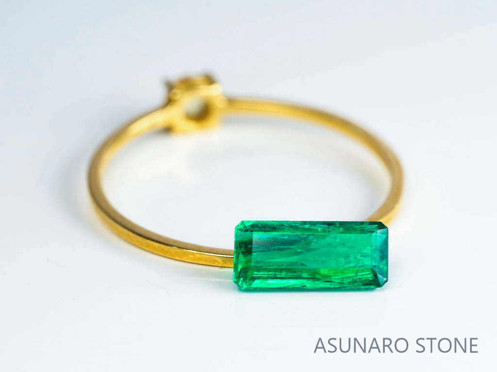 エメラルド　コロンビア産　0.72ct【230213-1458】