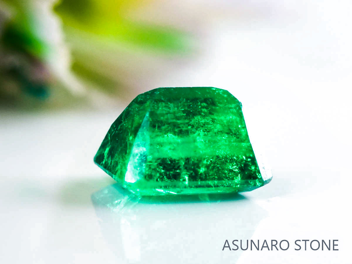 エメラルド　コロンビア産　0.27ct【230213-1459】