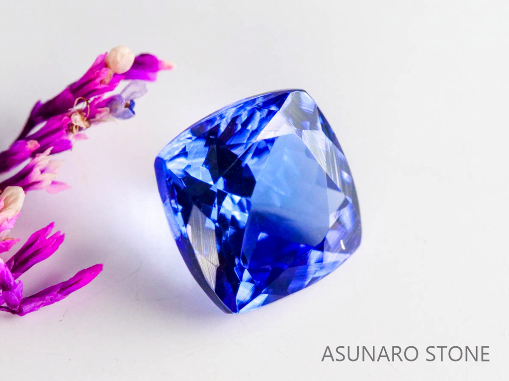 タンザナイト  クッションカット　タンザニア産　　1.64ct【230217-1467】