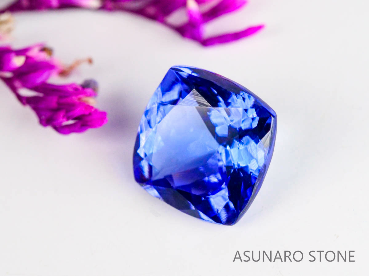 タンザナイト  クッションカット　タンザニア産　　1.64ct【230217-1467】