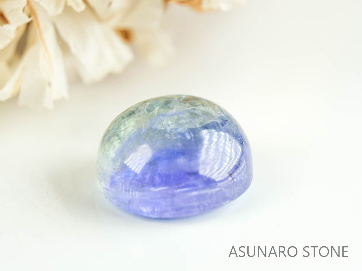 バイカラーゾイサイト（タンザナイト）  カボション　タンザニア産　　1.73ct【230215-1492】