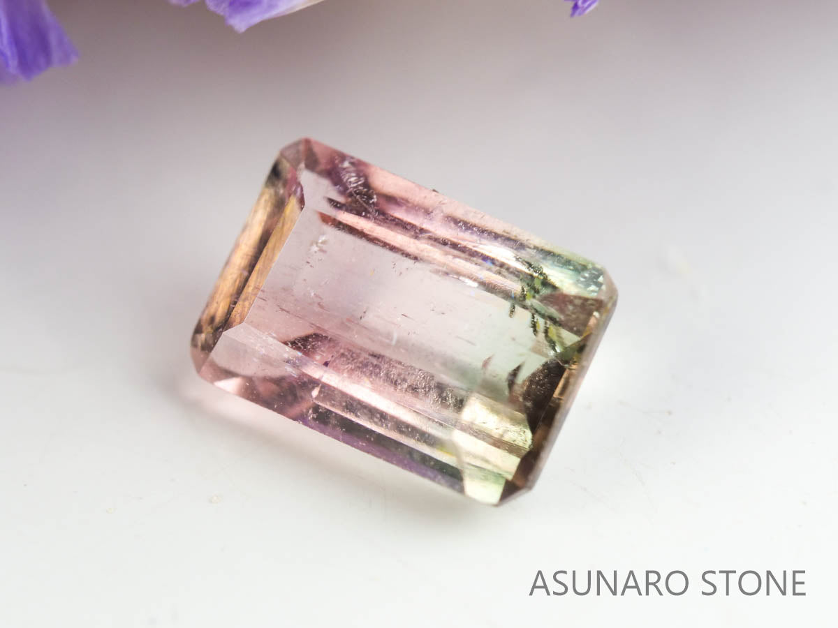 バイカラートルマリン　エメラルドカット　ルワンダ産　　0.55ct【230313-1627】