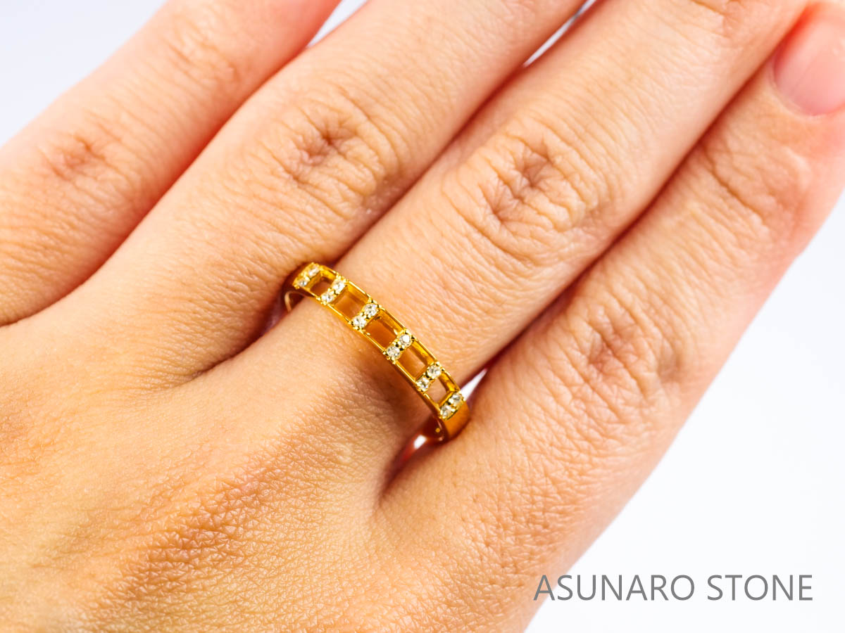 【お仕立て用】空枠番号：3021C　プリンセスカット2.5mm用　リング枠　ハーフエタニティ【オーダージュエリー用】hpv