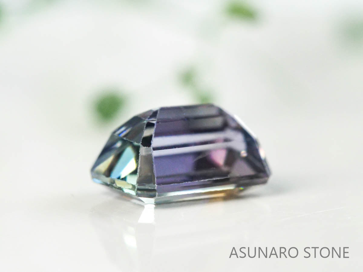 バイカラーゾイサイト（タンザナイト）  エメラルドカット　タンザニア産　　1.18ct【230220-1475】