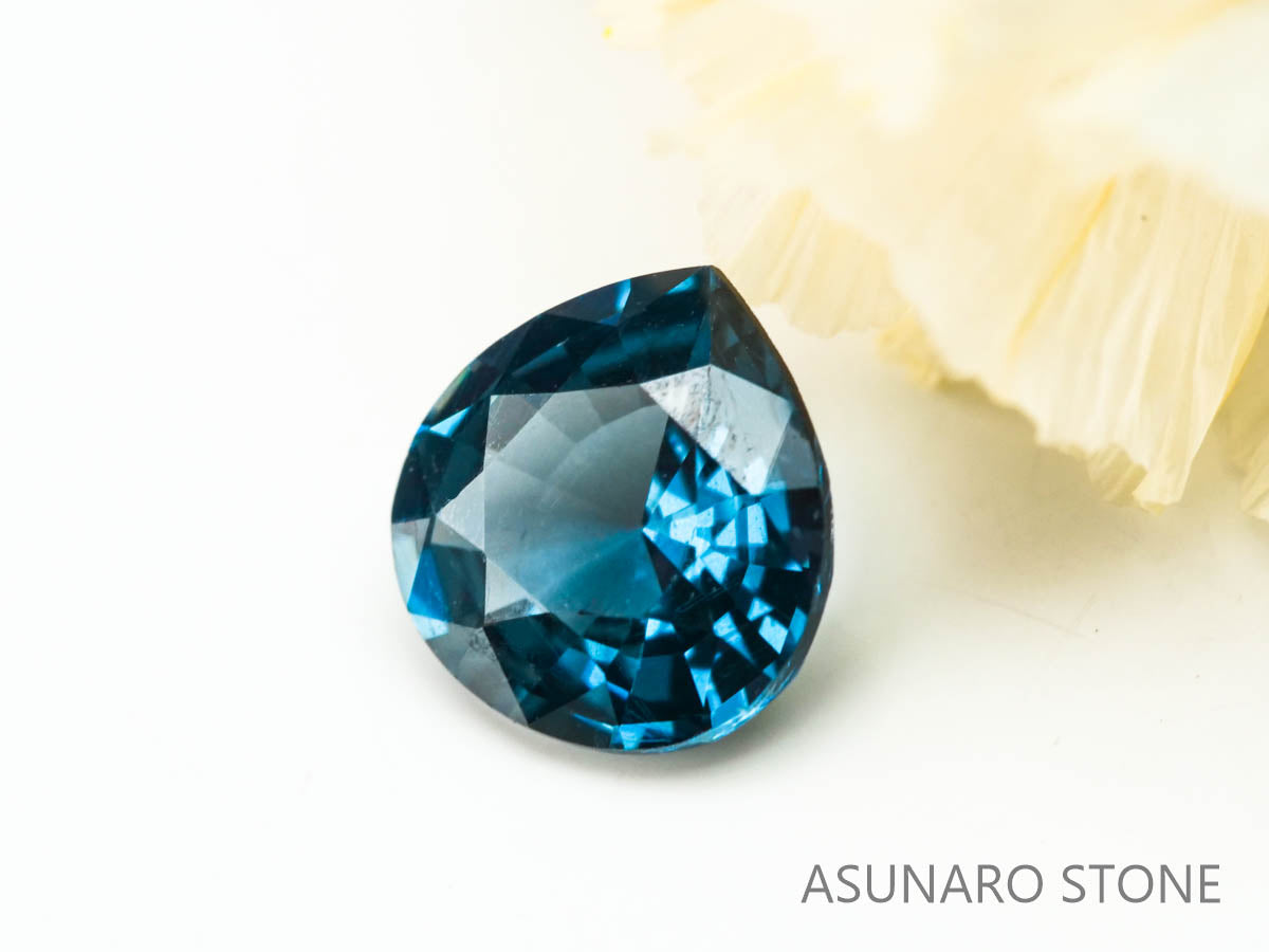 ブルースピネル 　ペアシェイプ　スリランカ産　0.48ct　【220926-1511】