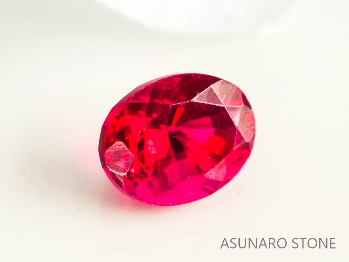 レッドスピネル 　オーバルカット　スリランカ産　0.28ct　【230227-1522】