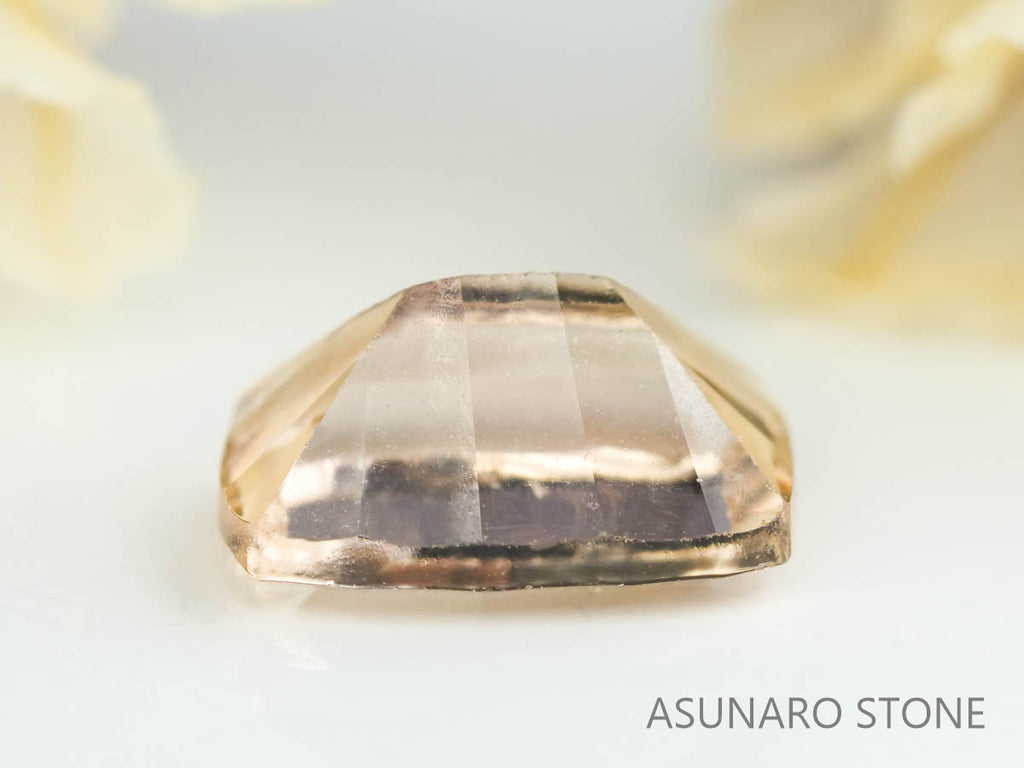 シャンパンカラートルマリン　コンケーブカット　ルワンダ産　　0.85ct【230303-1540】