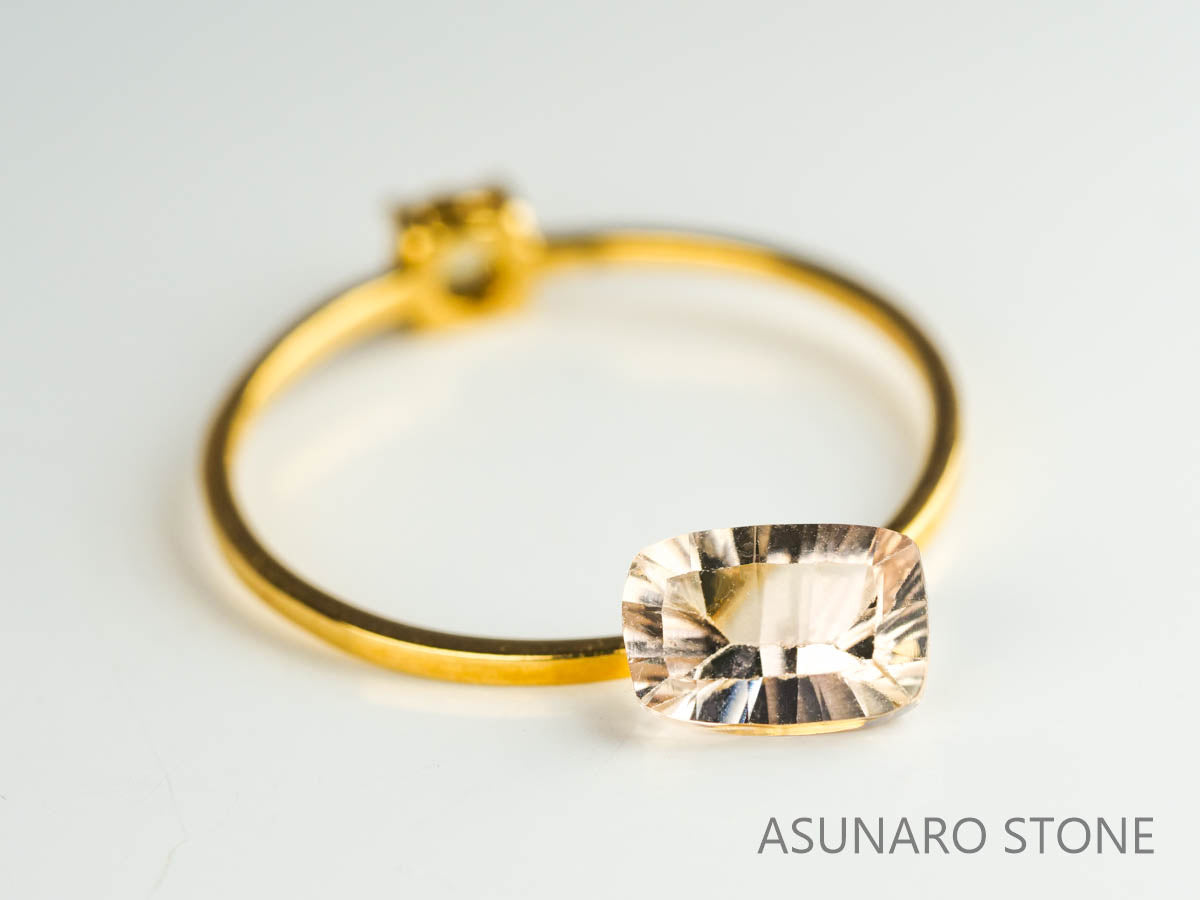 シャンパンカラートルマリン　コンケーブカット　ルワンダ産　　0.85ct【230303-1540】