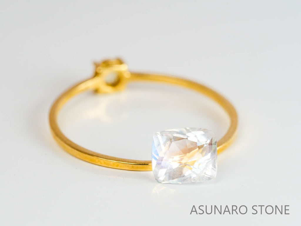 アンデシンラブラドライト  ラウンドカット　マダガスカル産　　0.74ct【230329-1556】