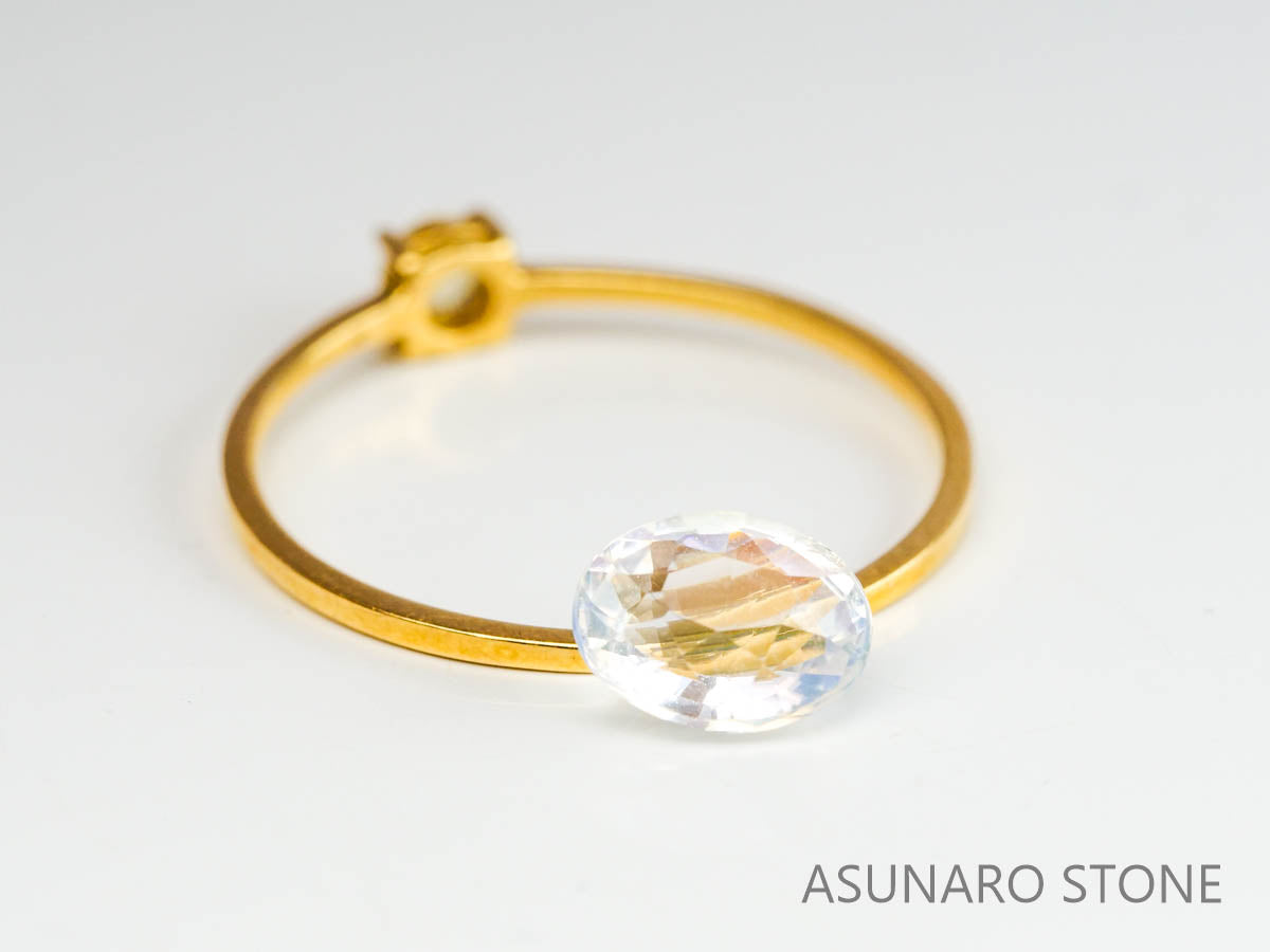 アンデシンラブラドライト  オーバルカット　マダガスカル産　　0.82ct【230329-1558】