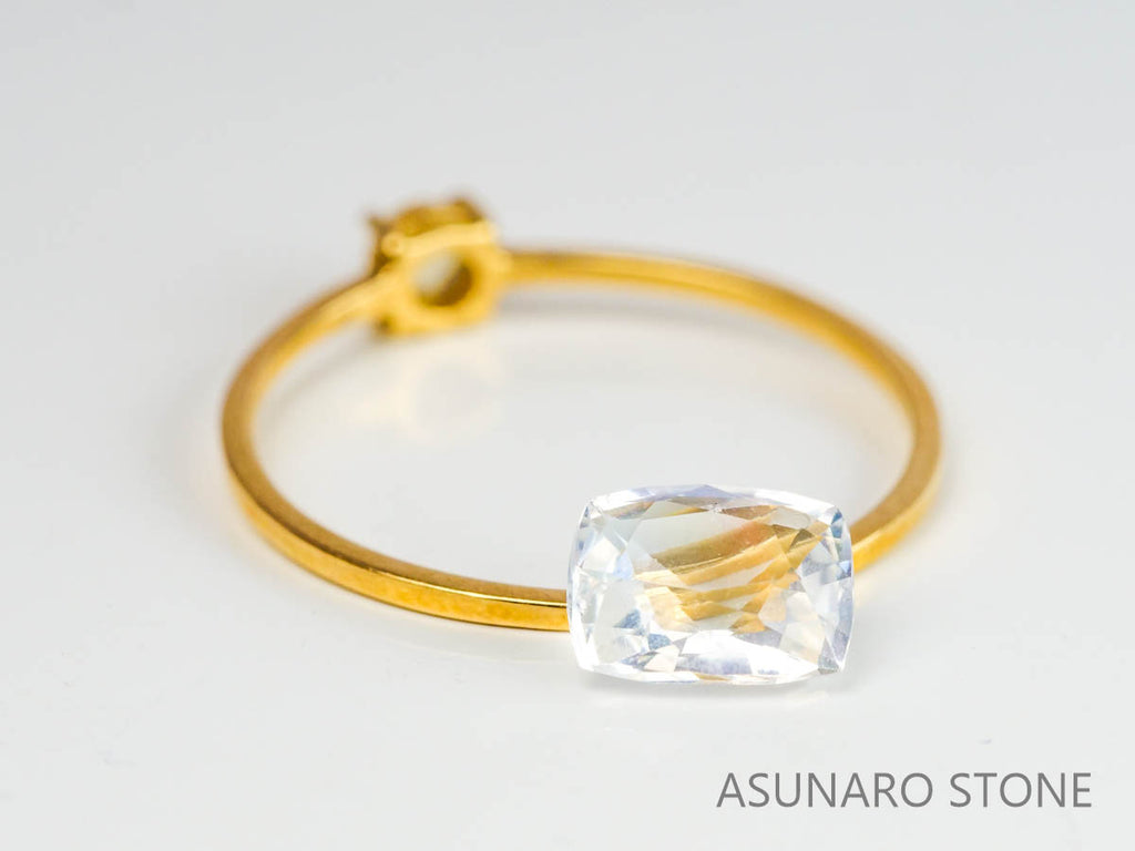 アンデシンラブラドライト  クッションカット　マダガスカル産　　0.84ct【230329-1559】