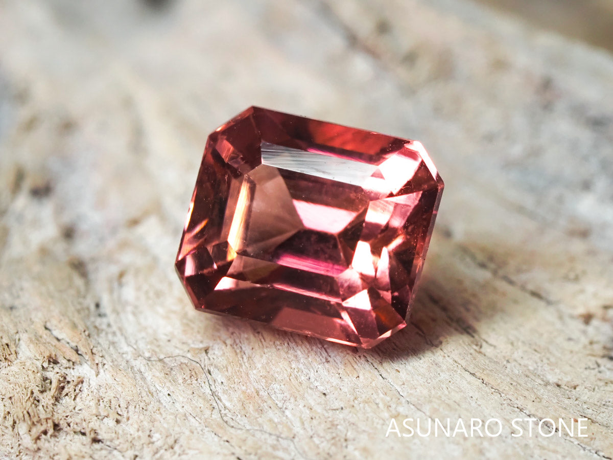 ピンクトルマリン エメラルドカット アフガニスタン産 1.53ct【pt21030222】