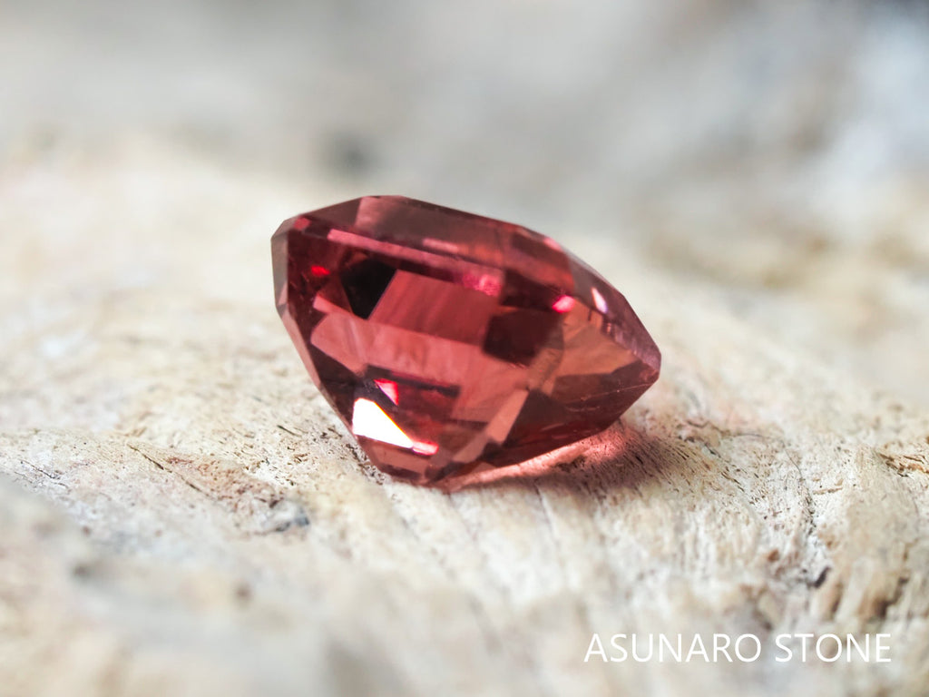 ピンクトルマリン エメラルドカット アフガニスタン産 1.53ct【pt21030222】