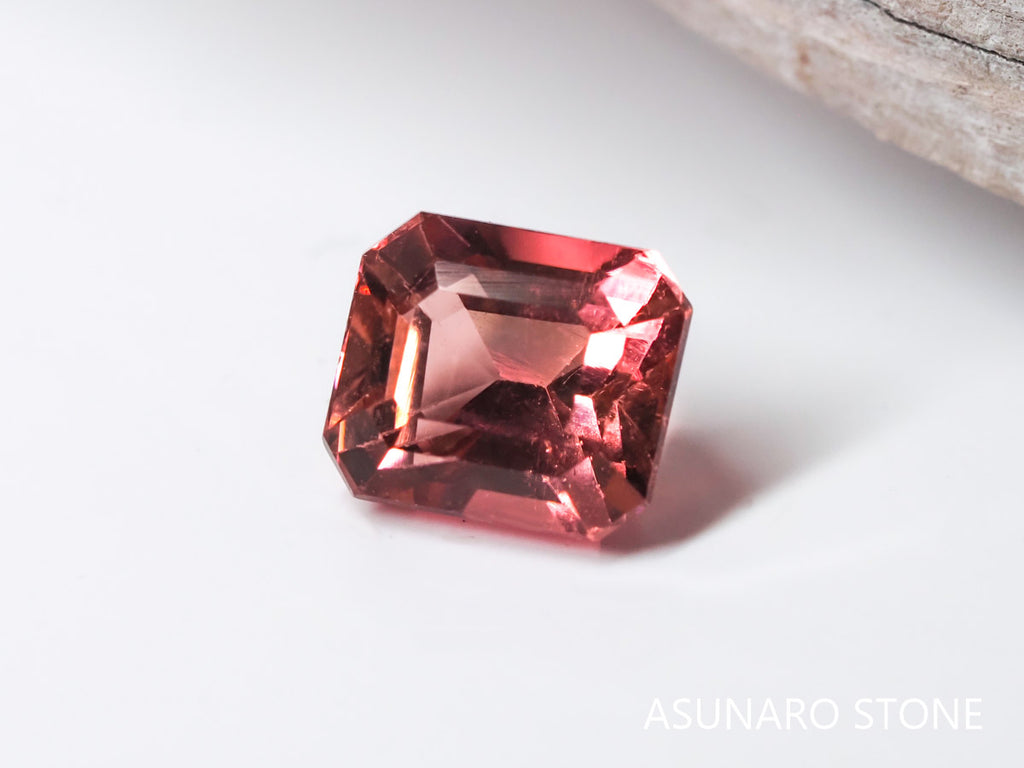 ピンクトルマリン エメラルドカット アフガニスタン産 1.53ct【pt21030222】