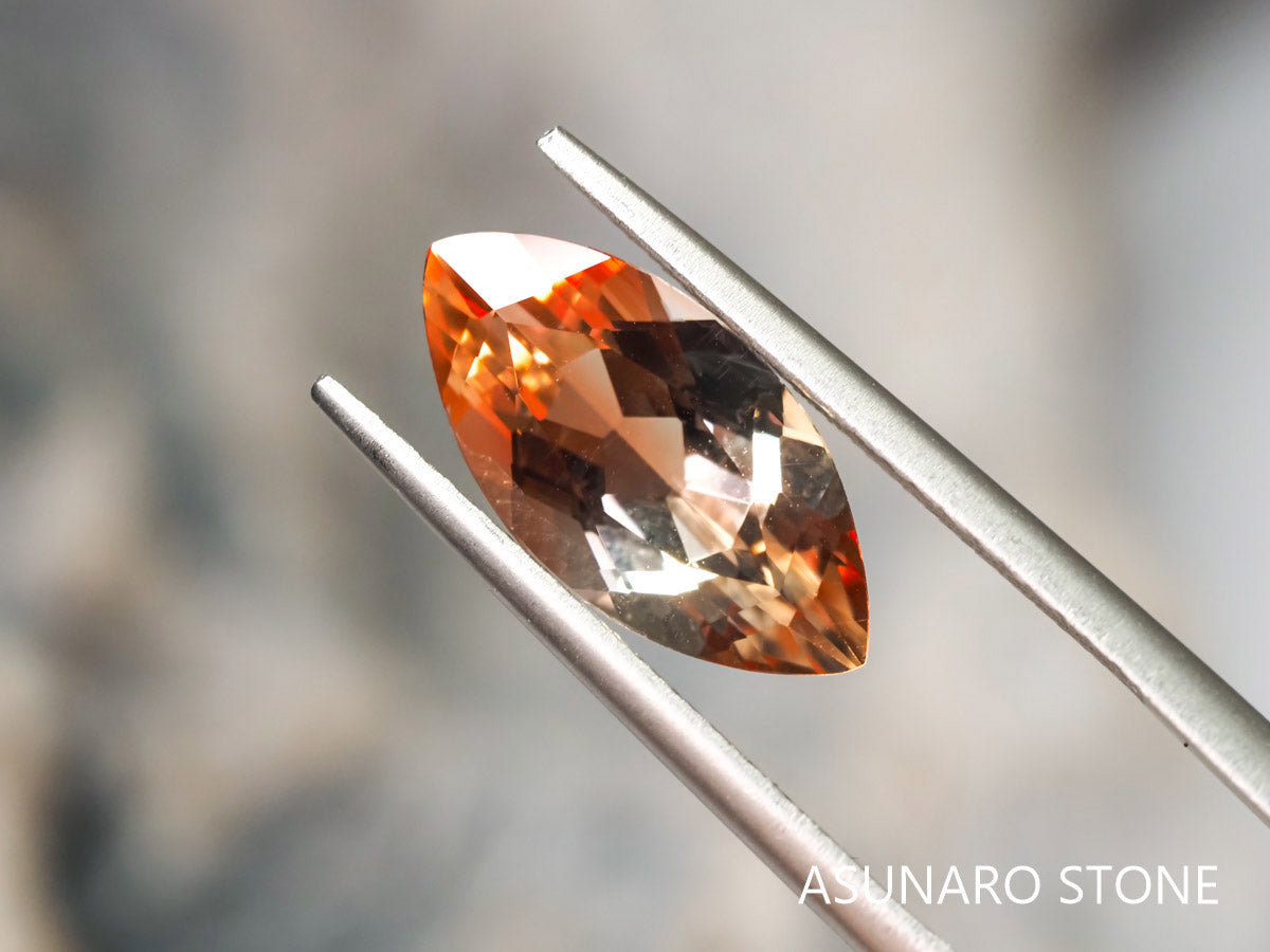 バイカラーオレゴンサンストーン  マーキスカット アメリカ産 2.60ct【os21030231】