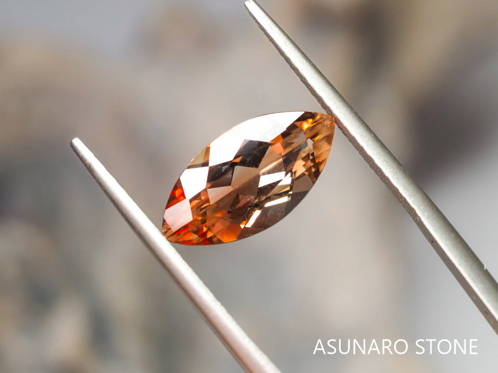 バイカラーオレゴンサンストーン  マーキスカット アメリカ産 2.60ct【os21030231】