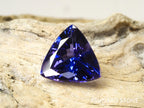 タンザナイト  トリリアントカット タンザニア産 日独ソーティング付 2.94ct【tn21040236】