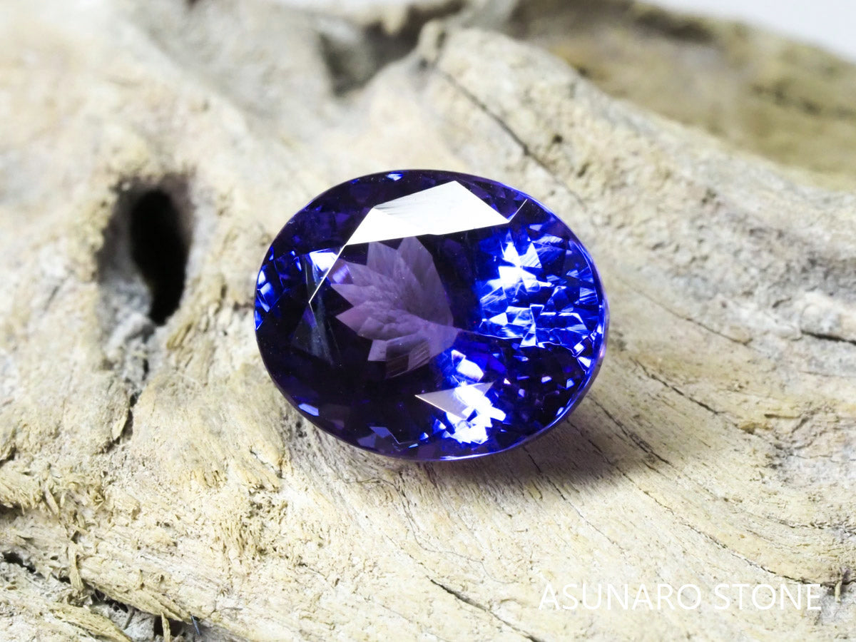 タンザナイト  オーバルカット タンザニア産 日独ソーティング付 4.24ct【tn21040237】