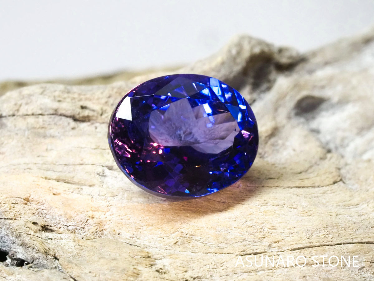 タンザナイト  オーバルカット タンザニア産 日独ソーティング付 4.24ct【tn21040237】