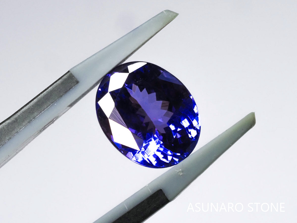 タンザナイト  オーバルカット タンザニア産 日独ソーティング付 4.24ct【tn21040237】