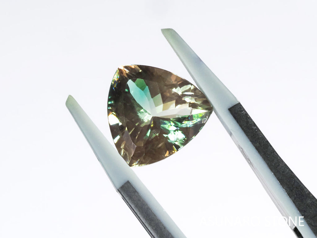 バイカラーオレゴンサンストーン トリリアントカット アメリカ産 3.61ct【os210621-241】