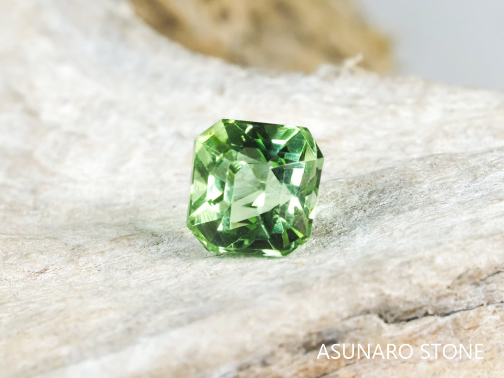 ミントカラートルマリン アッシャーカット アフガニスタン産 0.76ct【tm21040242】