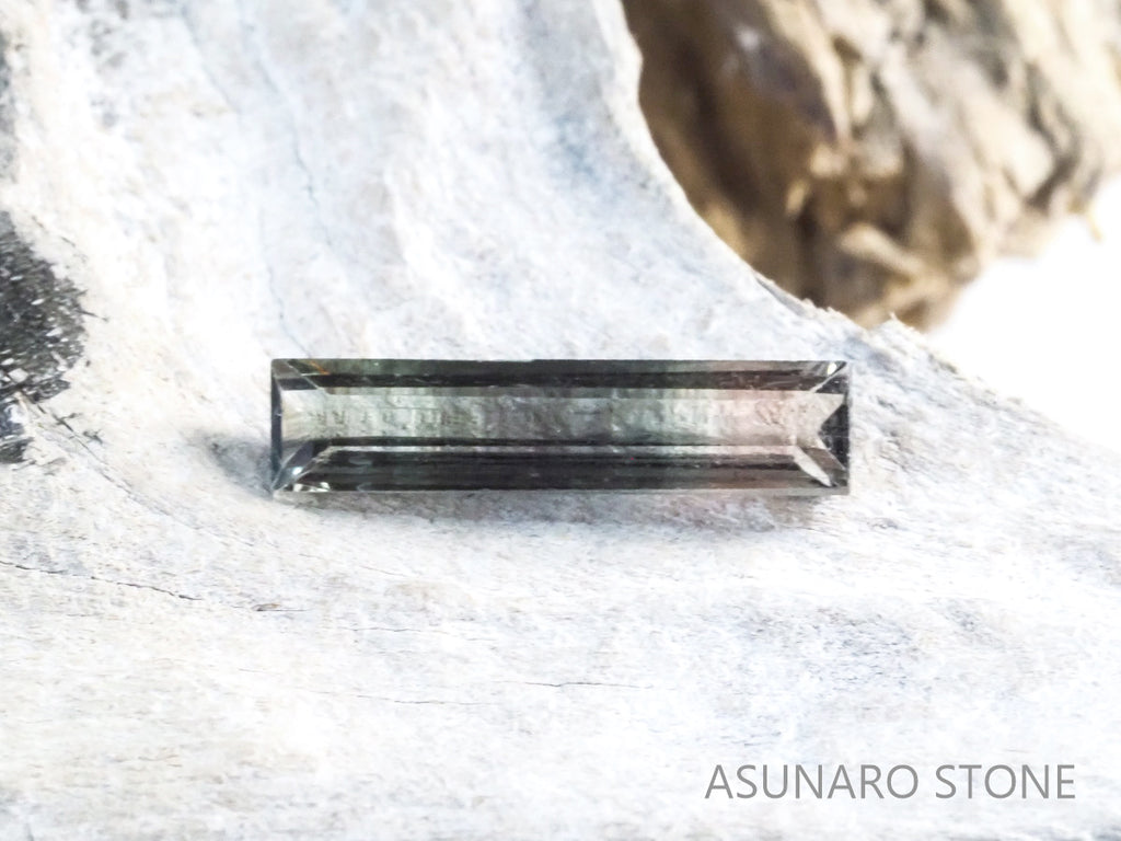 バイカラートルマリン ブラジル産 0.98ct【tm21040261】