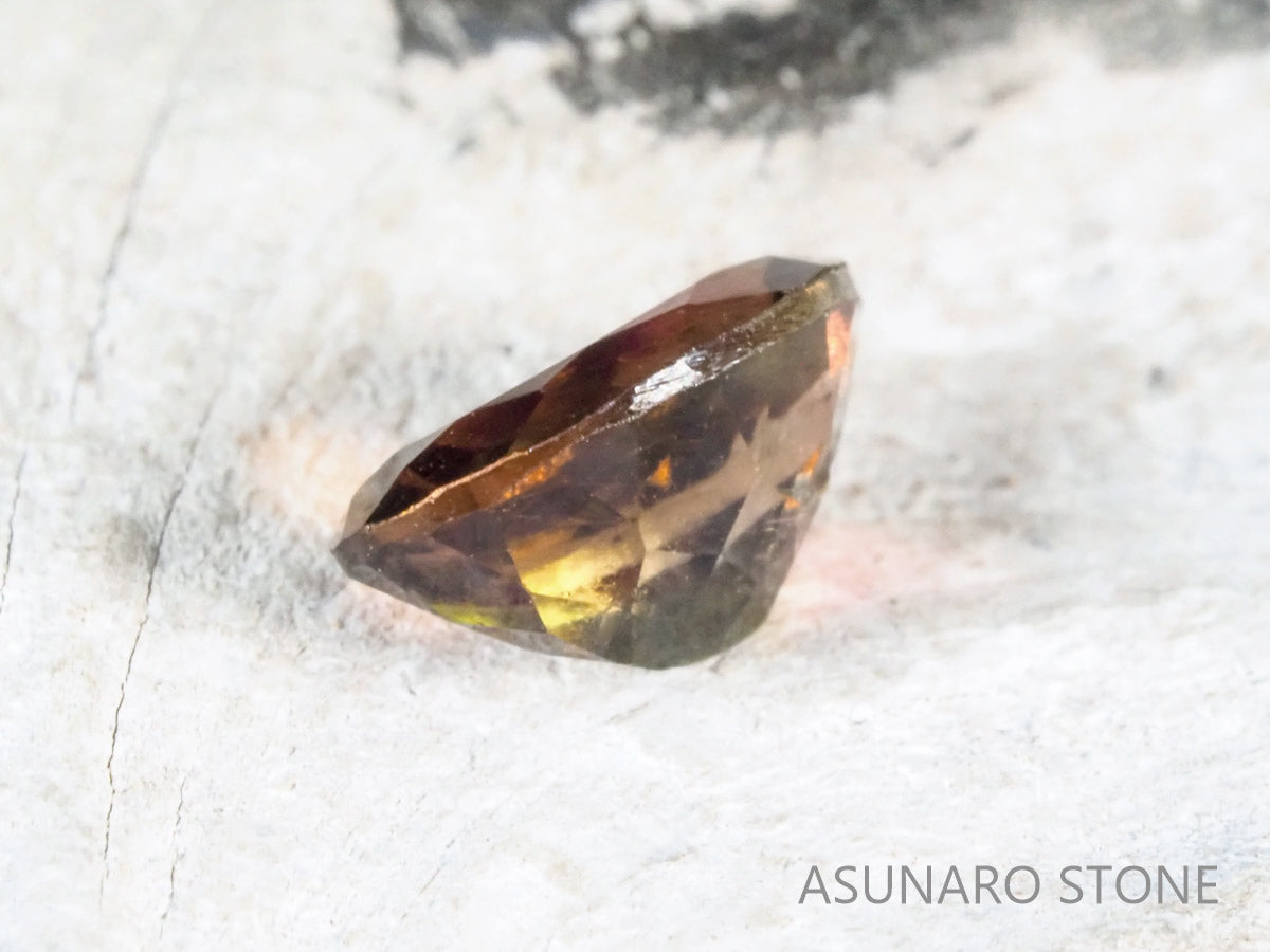 パーティーカラードトルマリン ブラジル産 1.01ct【tm21040262】