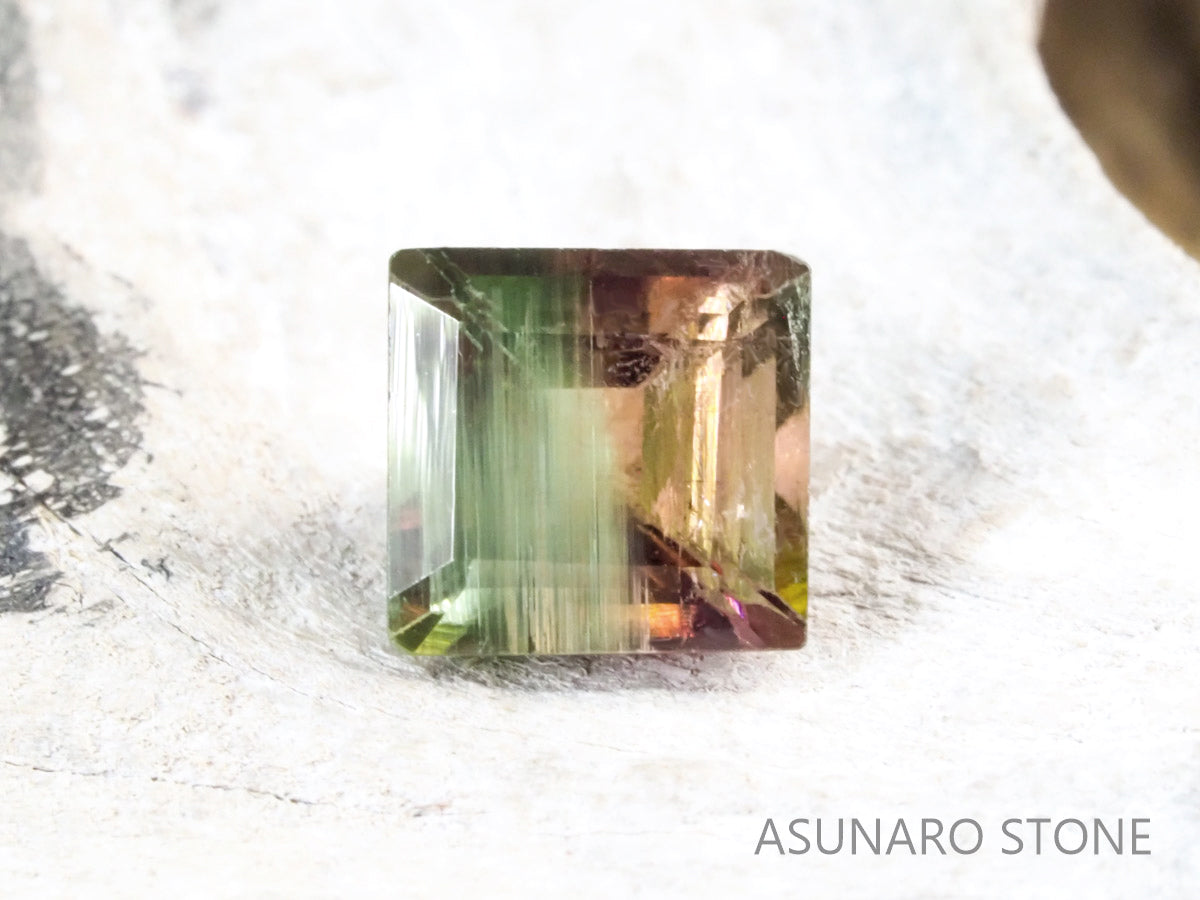 バイカラートルマリン ブラジル産 1.15ct【tm21040263】