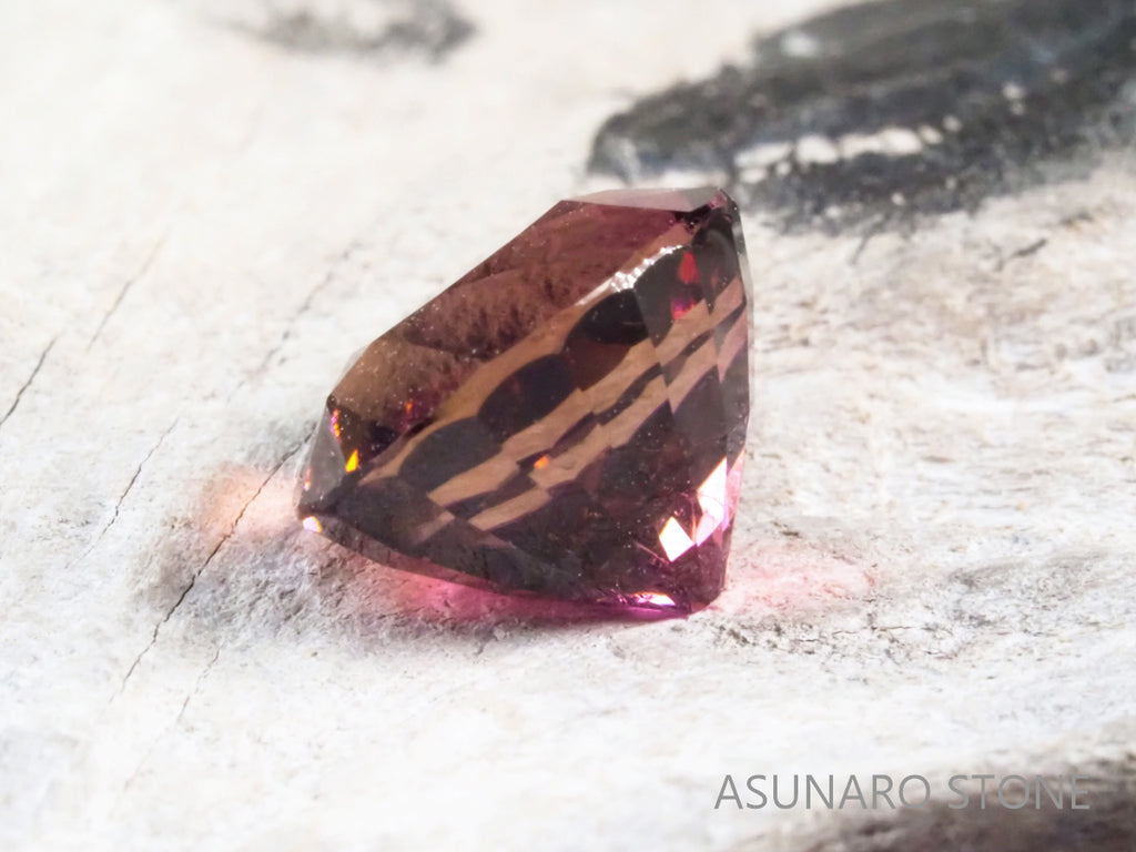 ピンクトルマリン オーバル コンゴ産 1.83ct【tm21040274】